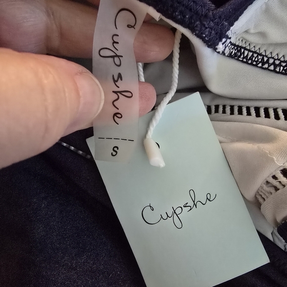 NWT Cupshe Women's One Piece Navy Plunging Neckline And Back White Inlay Small - Picture 9 of 12